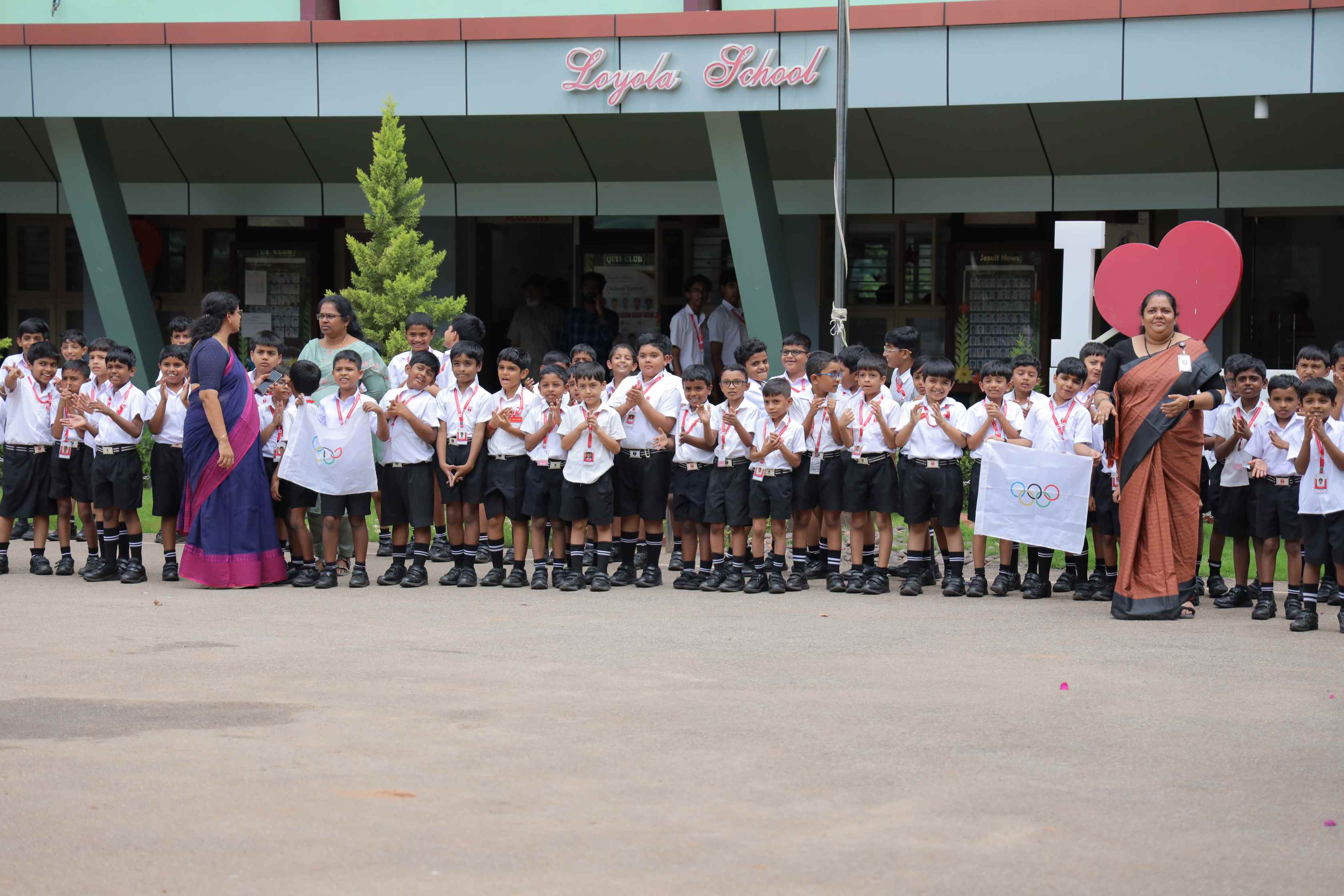 LOYOLA SCHOOL